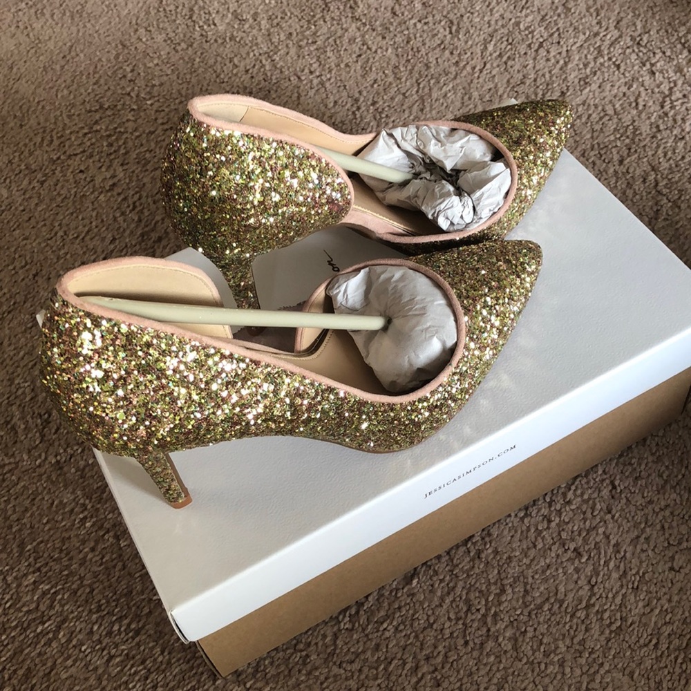 Confetti sparkle pumps